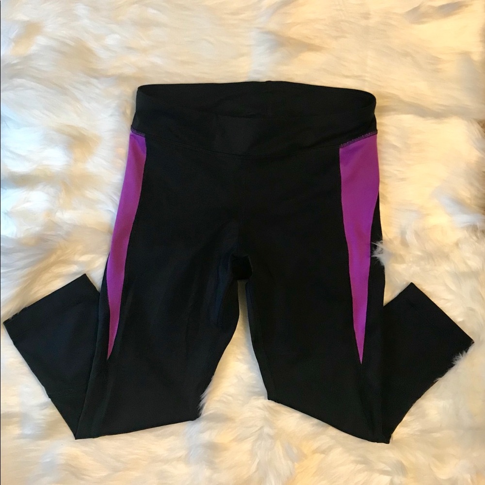 Women’s Under Armour Black/Purple Cropped Pants